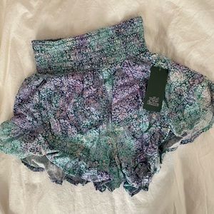 NWT Wild Fable Ruffle Shorts in XS (Stretch Waist, Lightweight, Floral Print)